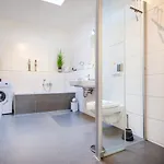 Strandvillen - Mit 2 Schlafzimmern, Terrasse Und Balkon Dr-434 빈츠