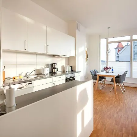 Strandvillen - Mit 2 Schlafzimmern, Terrasse Und Balkon Dr-434 Appartement Binz