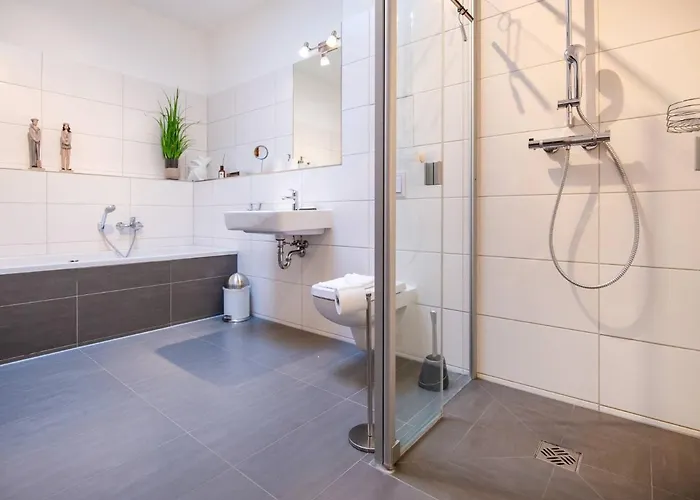 شقة Strandvillen - Mit 2 Schlafzimmern, Terrasse Und Balkon Dr-434 *